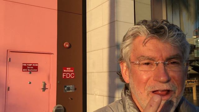 Ken Elliott celebrates his art opening at the Sprinkles Cupcake ATM in Houston смотреть онлайн
