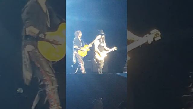 Slash and Richard Fortus. Wish you were here (Gilmour) 19.04.2016 смотреть онлайн