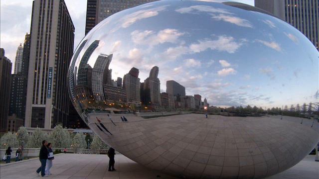 Man calls into Art Bell in 1997 and acts dickishly смотреть онлайн