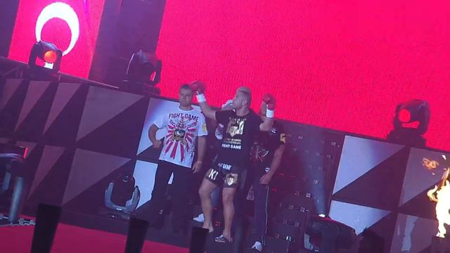 Gokhan Saki v Freddy Kemayo смотреть онлайн