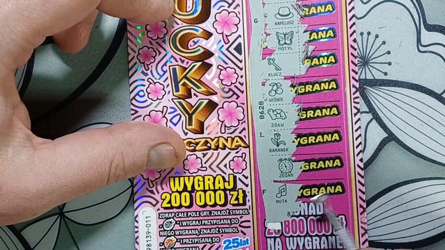 Daro i Karo zdrapkują 💑. Piękniejsza połowa wygrała 👩🦰🍀🥳💖. ODC #97 #lotto #zdrapki #scratch смотреть онлайн