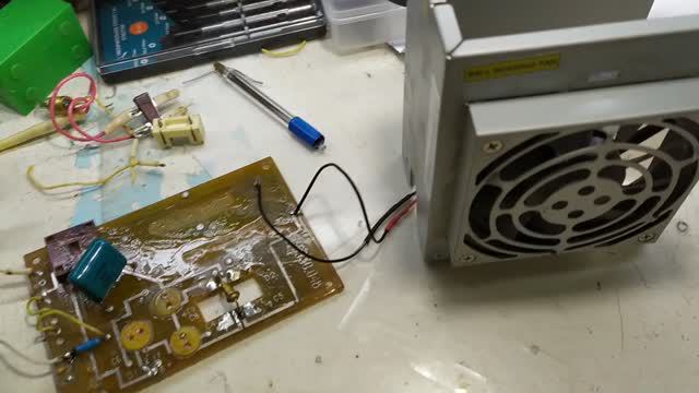 Как подключить вентилятор на 12 вольт к сети 220 вольт смотреть онлайн