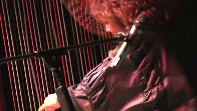 Stacey Berkley - Feliz Navidad смотреть онлайн