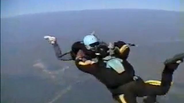 Lozza AFF Skydive video two 1999 смотреть онлайн