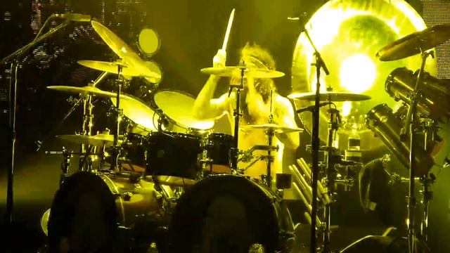 Black Sabbath - Drum Solo (Tommy Clufetos) Vancouver, BC. Aug./13 смотреть онлайн