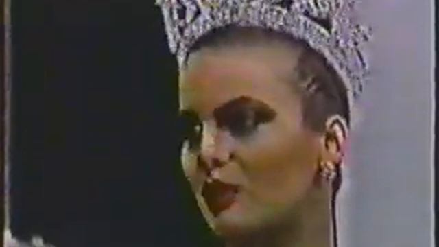 Miss USA 1980- Maritza Chats with Helen смотреть онлайн