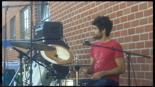 Adrian Grenier and the Honey Brothers at Day of the Child 2010 Los Angeles смотреть онлайн