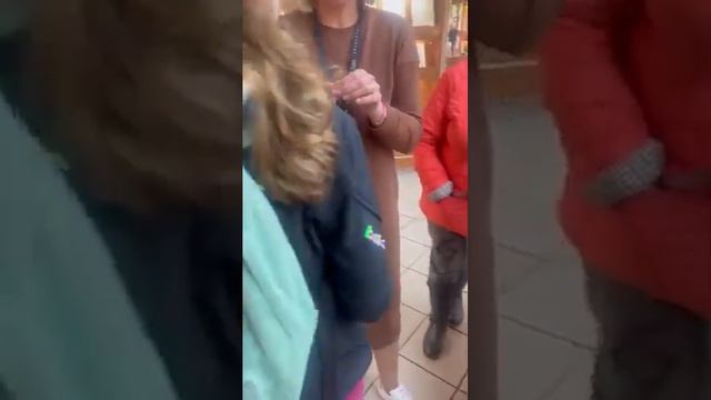 🔔 Padre Adam Kotas 🔔 Mi Sobrinita En Su Cumpleaños 🎂 De Compras Para Unos 🔴💍💎💫💃💁♀️💄 Aretes ✝️💖✨