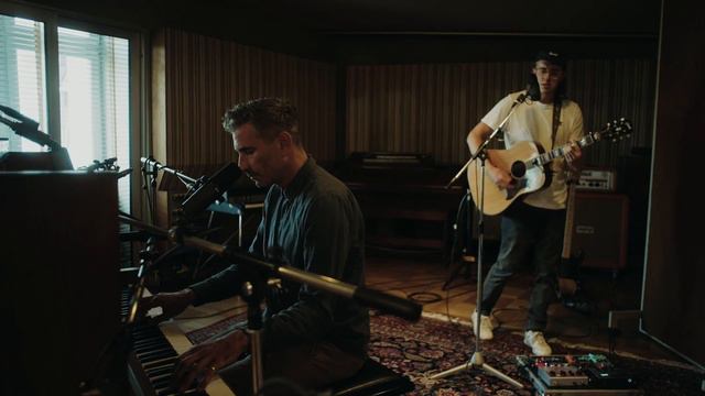 Mark Forster - Übermorgen (Live Version I @Hansa Studios) смотреть онлайн