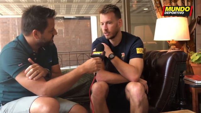 Entrevista a Norberto Murara 'Neto', portero del Barça смотреть онлайн