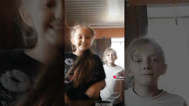1000010885.mp4 смотреть онлайн