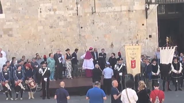 SIENA ACCOGLIE IL NUOVO ARCIVESCOVO AUGUSTO PAOLO LOJUDICE смотреть онлайн