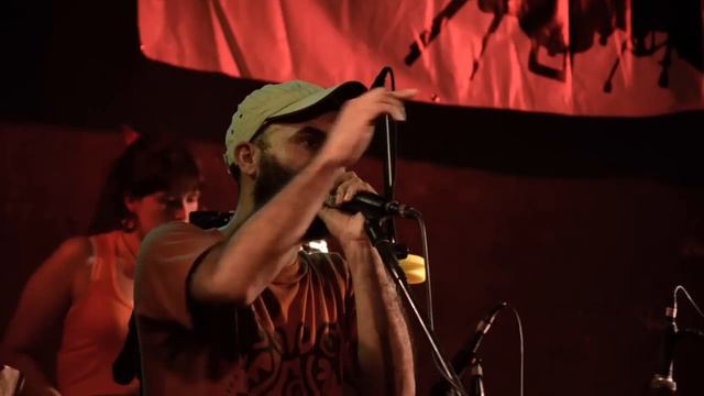 Juan Ayala + La Molestar Orquesta (Galpon Victor Jara) смотреть онлайн