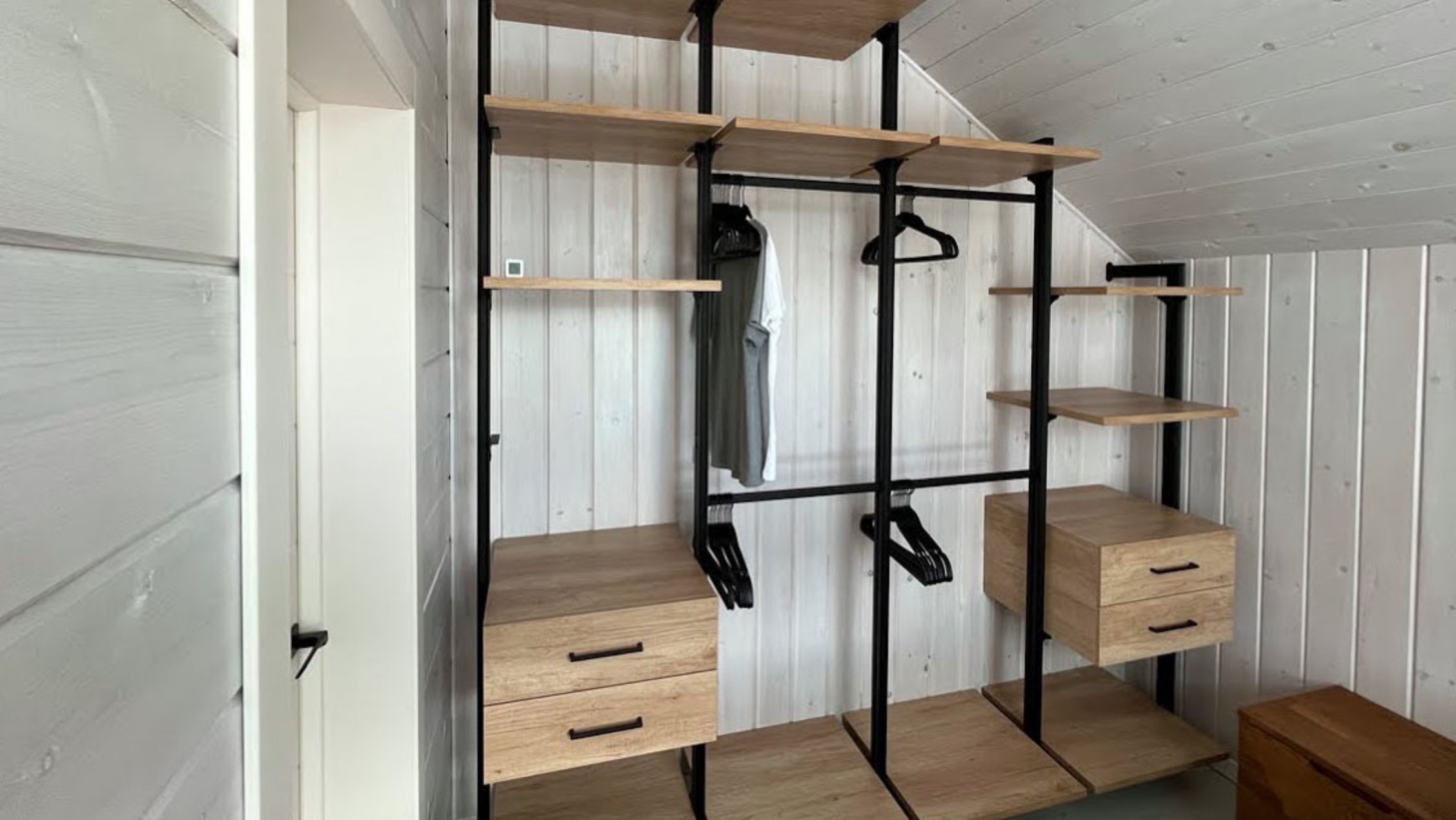 Smart Alum - Алюминиевая гардеробная система смотреть онлайн