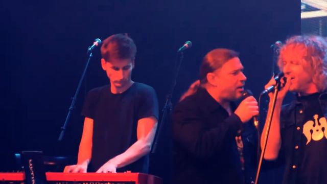 P.M.Band & Petr Kolář a Peter Nagy - Neletajú (Lucerna Music Bar 22.2.2015) смотреть онлайн