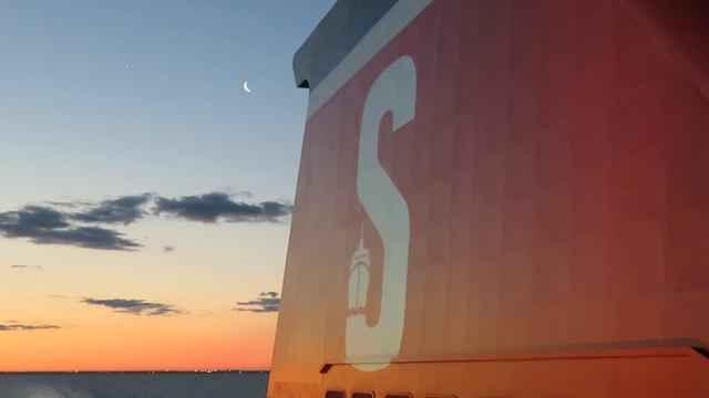 Stena Line Fähre LIEPAJA-TRAVEMÜNDE Sonnenaufgang auf der Ostsee смотреть онлайн