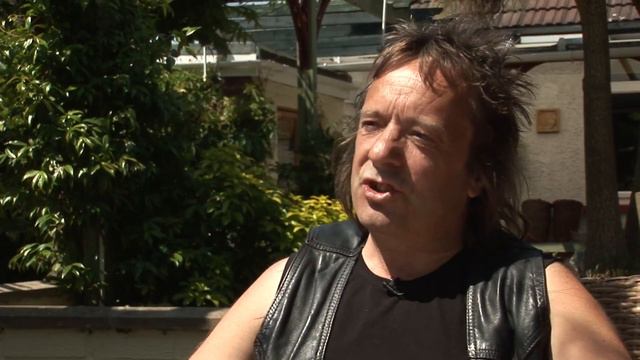 Jimmy Copley (Manfred Mann) - Interview with Spike [PART ONE] смотреть онлайн