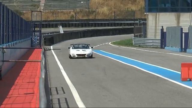 Marco Melandri in pista a Castrezzato (Brescia.TV) смотреть онлайн