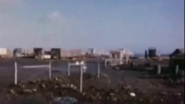 Nuclear Explosion To The Spinning Song смотреть онлайн