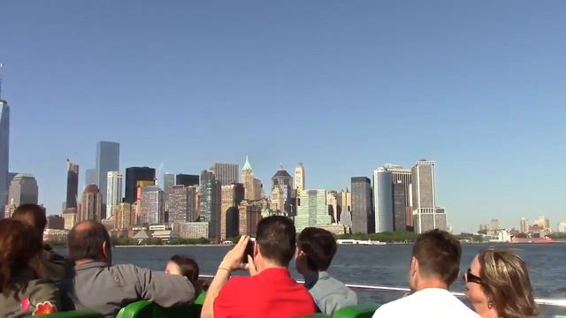 Виражи на скоростном катере по заливу Нью Йорк США Русская А смотреть онлайн