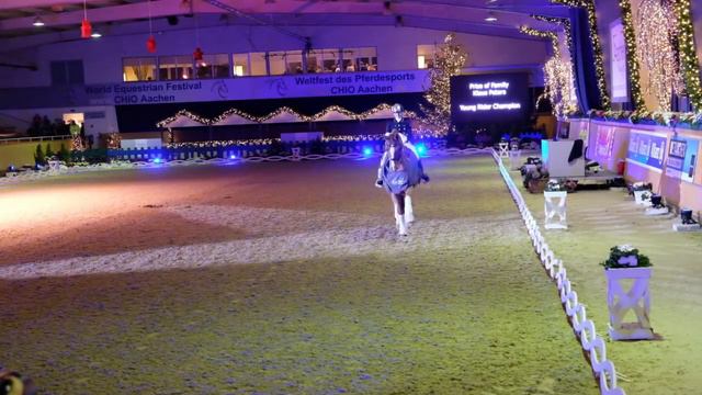 #ACYoungstars: Siegerinterview Junge Reiter mit Paulina Holzknecht смотреть онлайн