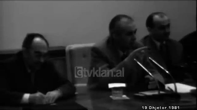 Opinion - Mehmet Shehu, Enver Hoxha - Byroja, 18 dhjetor 1981! ( 21 tetor 2010) смотреть онлайн