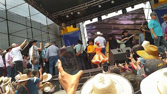 MILENA BENITES en elorza 2023🤠 смотреть онлайн