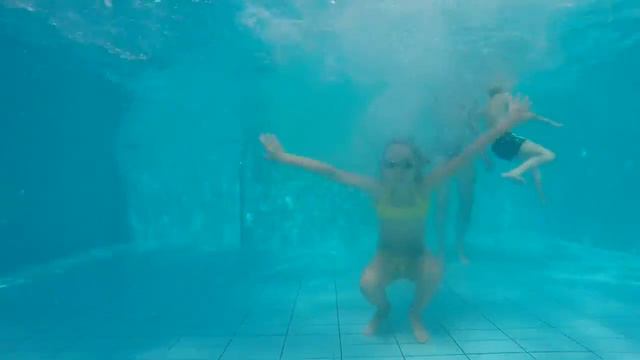 Psilakis Pool EXTRAVAGANZA смотреть онлайн