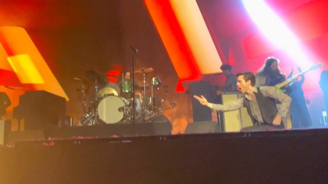 Mr. Brightside 50/50 mix смотреть онлайн