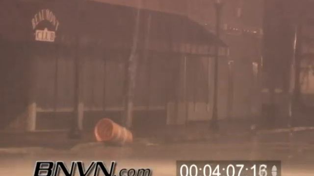 Hurricane Rita, Houston Texas Evacuation, Port Arthur and Beaumont TX, Storm Damage Video. смотреть онлайн