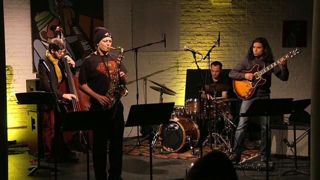 "Dark Raven on a night flight" Kassetas - Spanos Group @ Shapeshifter Lab смотреть онлайн