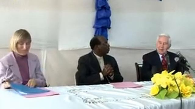 Senator Lugar visits Hope Africa University смотреть онлайн
