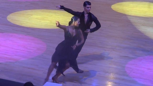 Mordvinov Alexey - Osadchuk Anastasiia Samba / Autumn Moscow Cup 2018 Youth 2 Latin смотреть онлайн