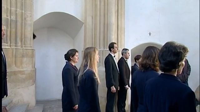 ADOREMUS Tomas Luis da Victoria - Caligaverunt oculi mei смотреть онлайн