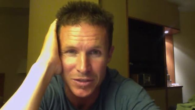 Felix Baumgartner video blog after jump - tired but happy! смотреть онлайн