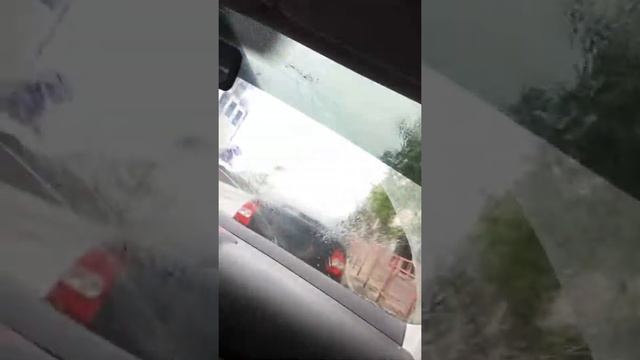 VLOG: КУПИЛИ ТОРТ, ЕДЕМ К ДРУЗЬЯМ! ПОГОДА УЖАС! ПО ДОРОГЕ НАТКНУЛИСЬ НА ГРИБЫ! смотреть онлайн