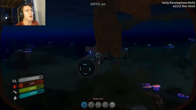 Subnautica #2 Building the moonpool!! & a Peeper ball??? смотреть онлайн