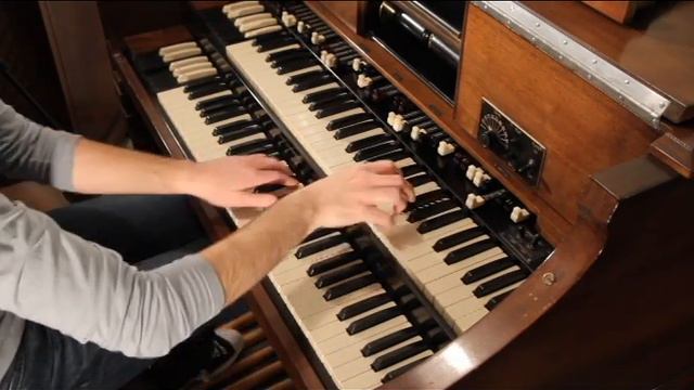 Mark Herman Hammond Organ Improv - Christmas 2012 смотреть онлайн