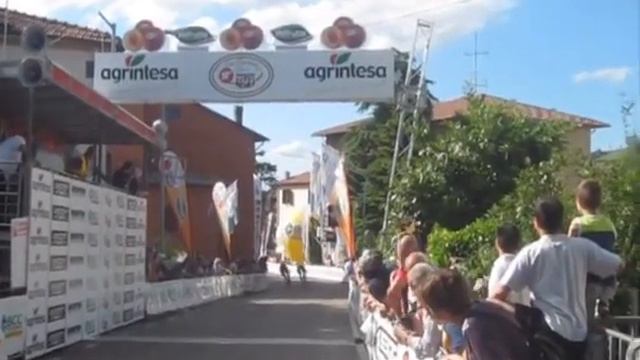 Pesche Nettarine, il blob di Cicloweb.it смотреть онлайн