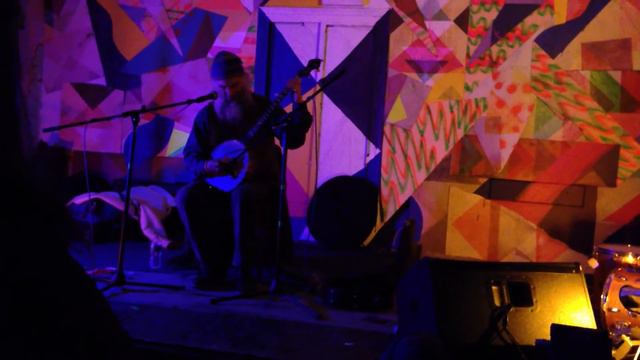 Daniel Higgs at Death By Audio 140113 смотреть онлайн