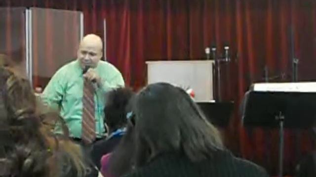 Pastor Ignacio Torres predicando en Iglesia Roca Eterna. смотреть онлайн
