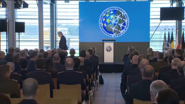 Live: Nato's Jens Stoltenberg unveils multinational air tanker fleet in the Netherlands смотреть онлайн