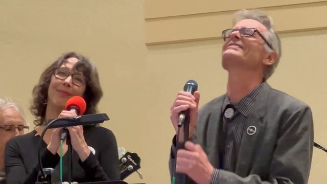 Carole and John "August" смотреть онлайн