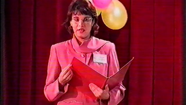 Мама - Воспитатель года [x265]