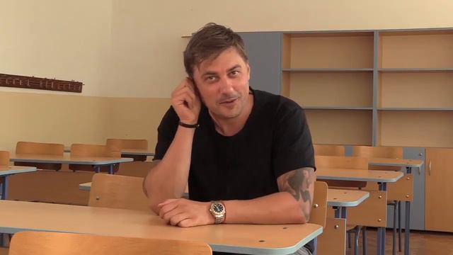 Владо Карамазов се върна в 54 СУ "Св.Иван Рилски" смотреть онлайн