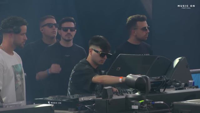 ALE DE TUGLIE b2b CALVIN CLARKE at MUSIC ON FESTIVAL 2023 • AMSTERDAM смотреть онлайн
