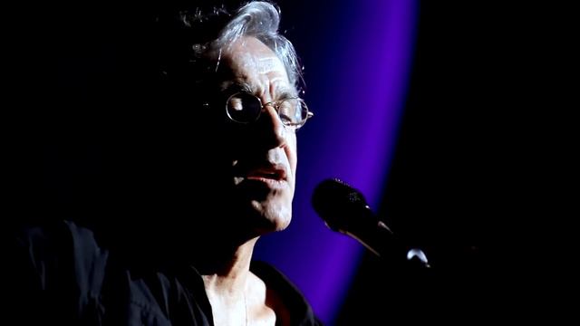 Caetano Veloso - Sozinho смотреть онлайн