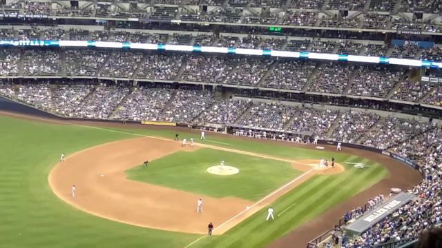 Brewers Cubs Keston Hiura Walk Off смотреть онлайн