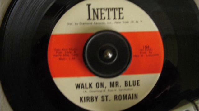 KIRBY ST ROMAIN - WALK ON MR BLUE смотреть онлайн