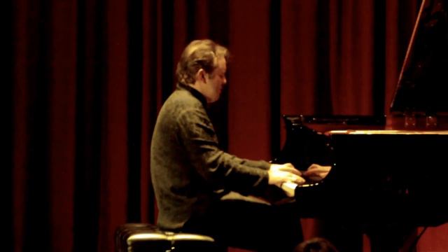 Alexei Volodin Schumann Carnaval, Op.9 смотреть онлайн